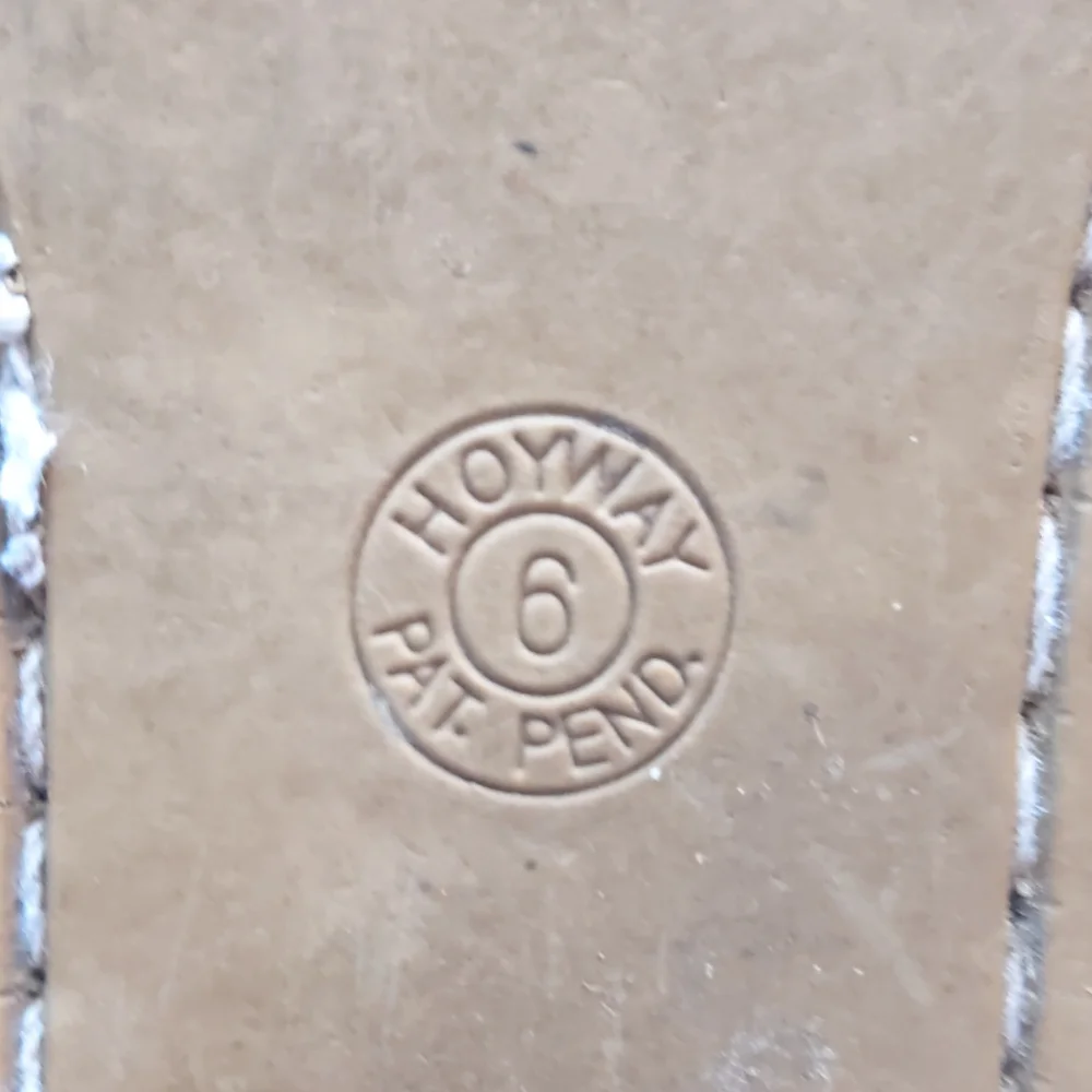 Saltwater Sandals - Picture 3 of 4